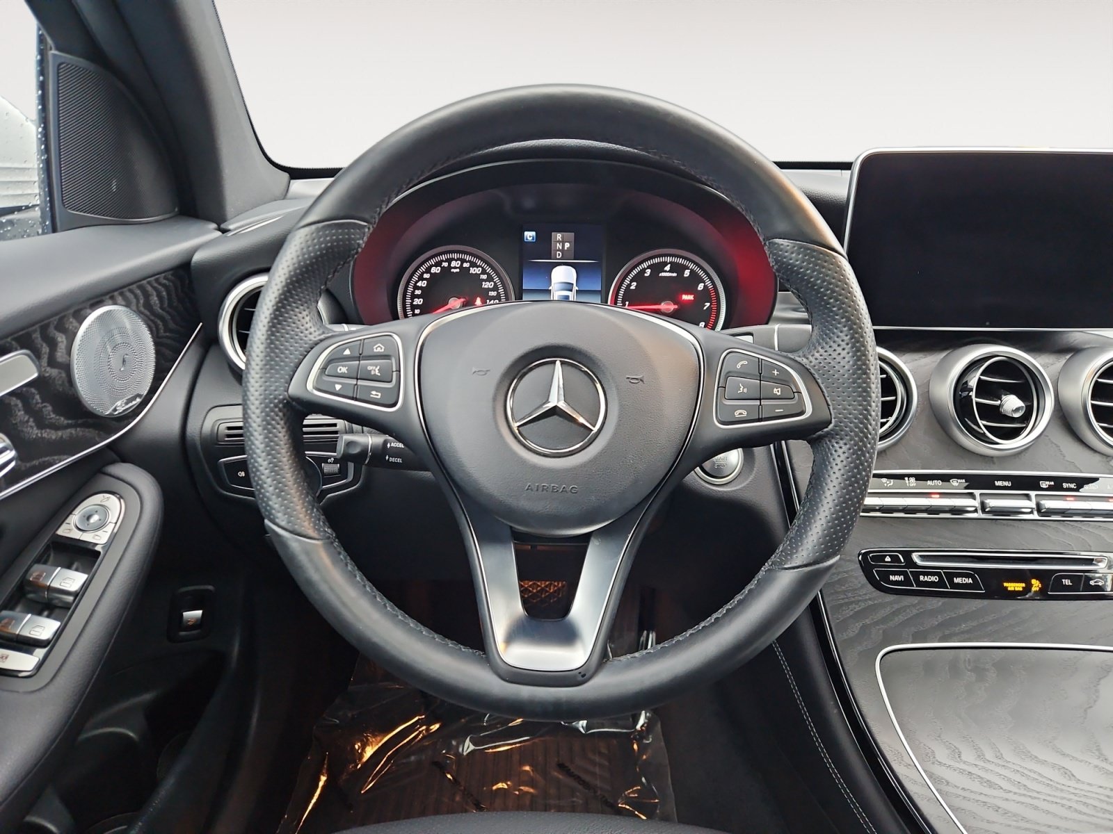 Used 2018 Mercedes-Benz GLC 300 4MATIC Coupe image 13
