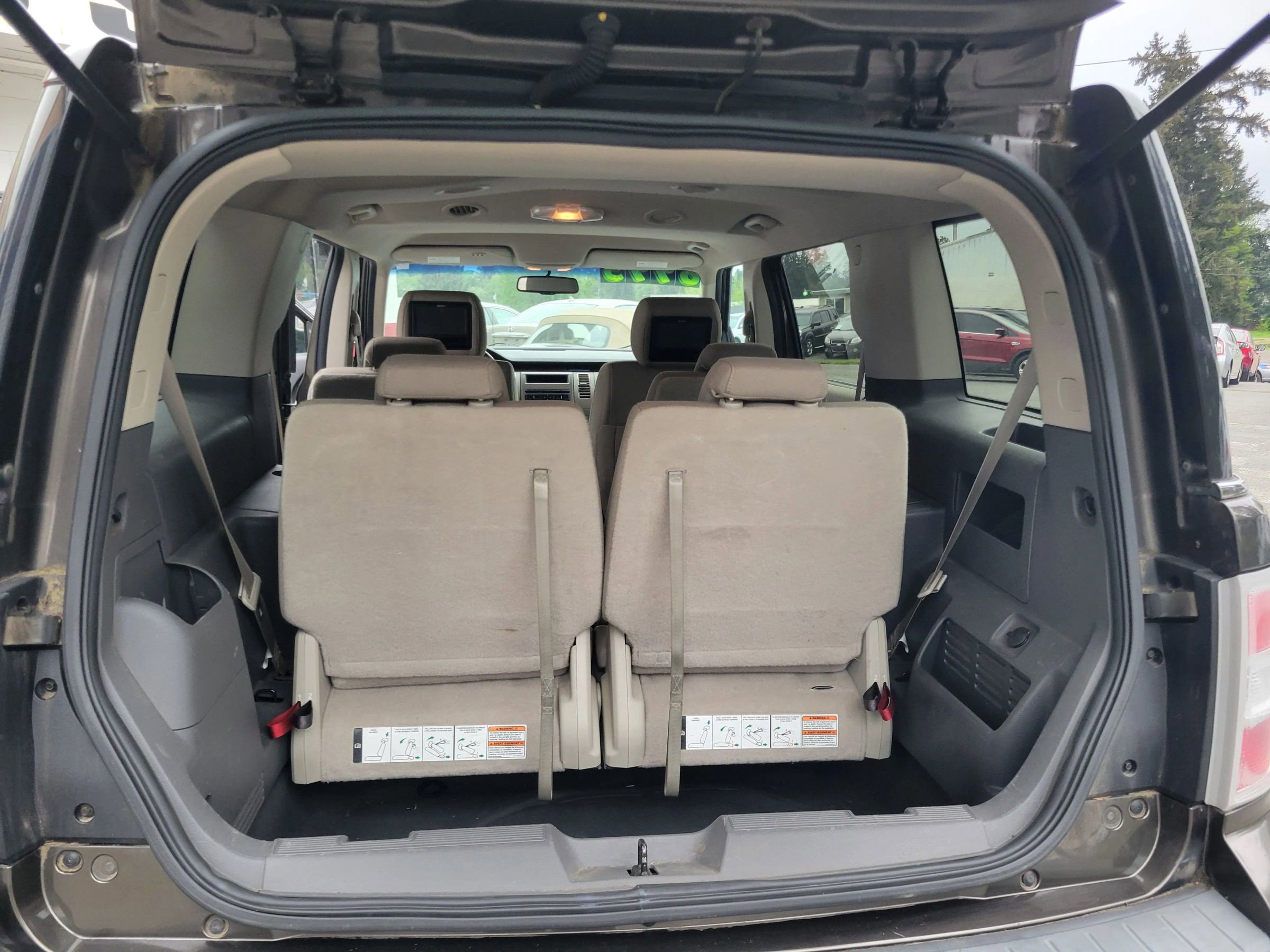 Used 2011 Ford Flex SEL FWD image 9