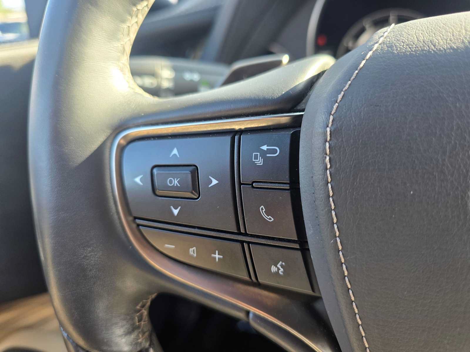 Certified 2023 Lexus LS 500 w/ Interior Upgrade Package RWD image 33