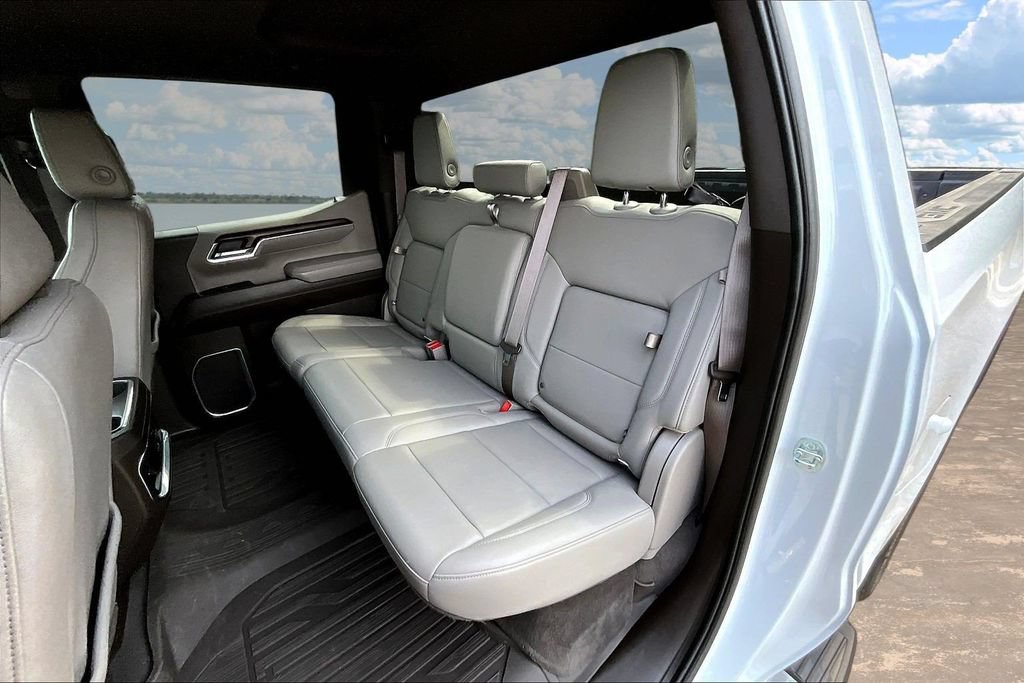 Used 2023 GMC Sierra 1500 SLT w/ SLT Premium Package AWD/4WD image 25