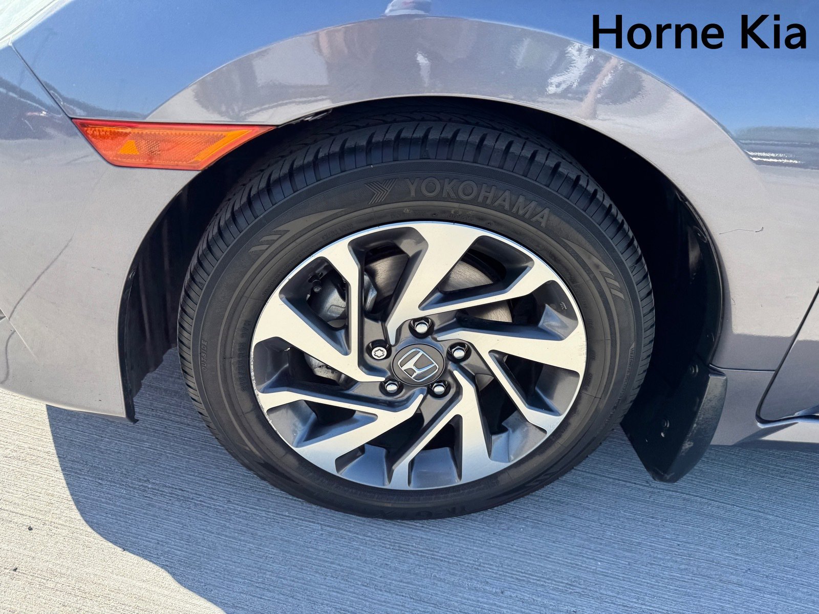 Used 2018 Honda Civic EX image 8