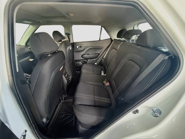 New 2026 Hyundai Venue SEL FWD image 25