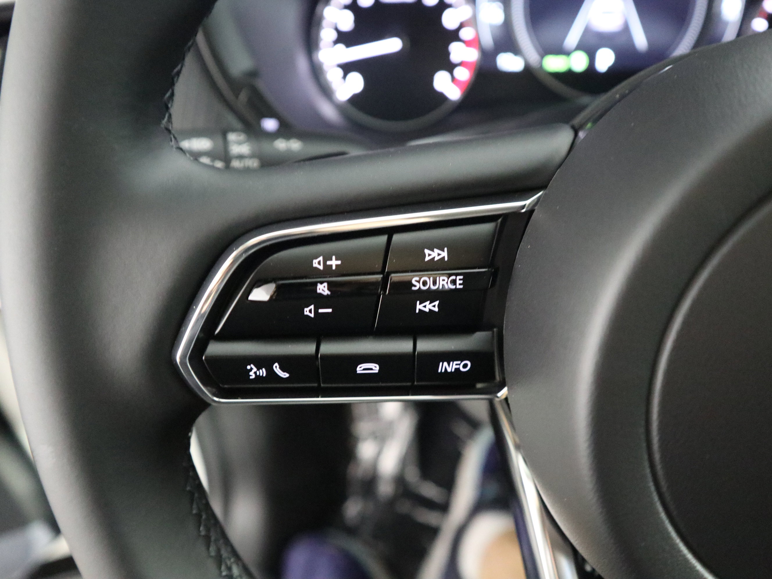 New 2026 MAZDA CX-90 3.3 Turbo w/ Select Package image 25