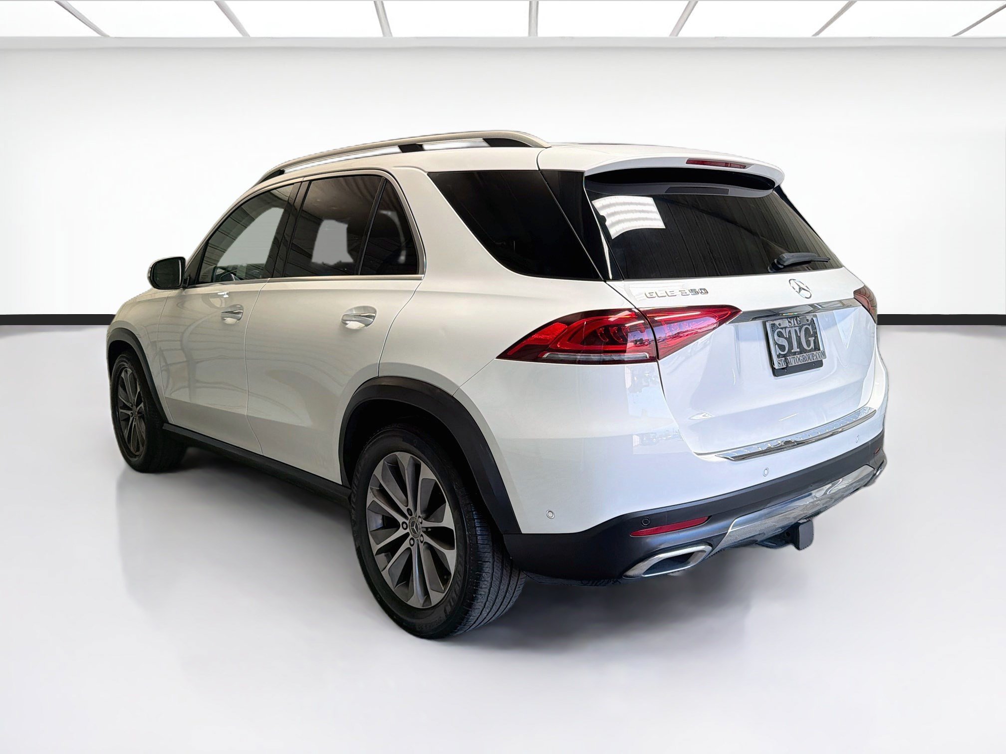 Used 2022 Mercedes-Benz GLE 350 w/ Premium Package image 6