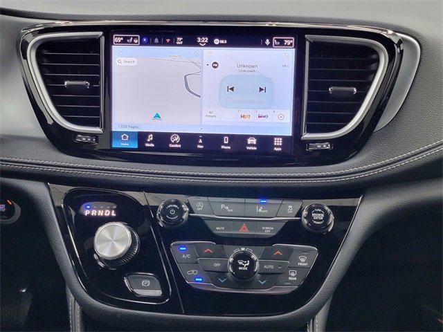 New 2026 Chrysler Pacifica Limited w/ S Appearance Package image 23