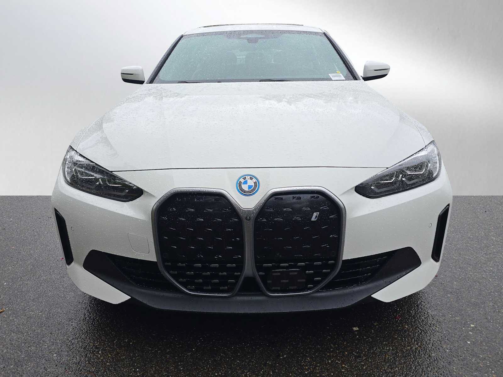 Used 2023 BMW i4 eDrive35 RWD image 8