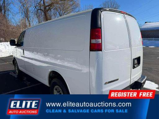 Used 2021 Chevrolet Express 2500 w/ Driver Convenience Package image 3