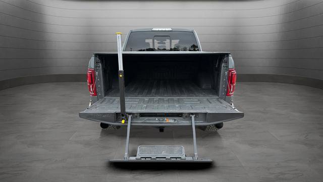 Used 2020 Ford F150 Raptor w/ Equipment Group 802A Luxury image 39