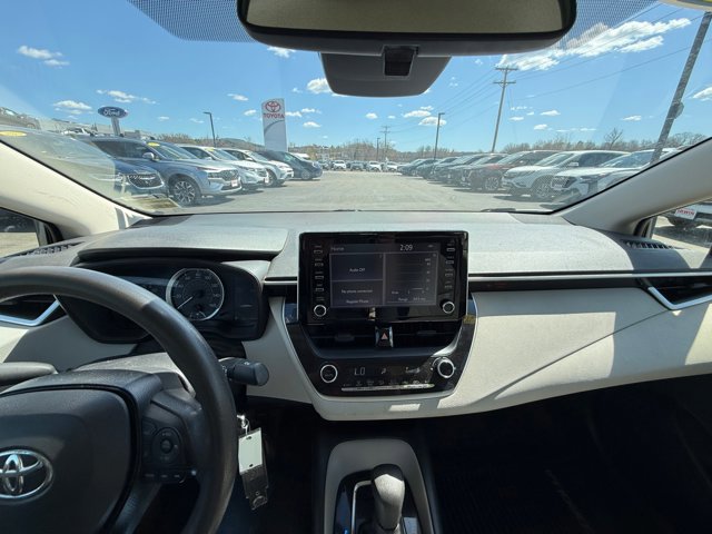 Certified 2020 Toyota Corolla LE FWD image 2