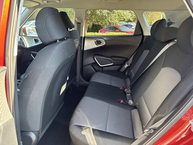 Used 2021 Kia Soul LX image 13