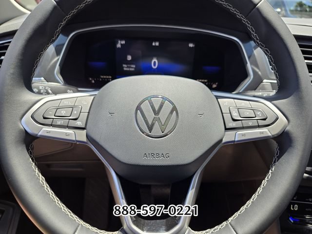 Used 2022 Volkswagen Tiguan SE FWD image 26