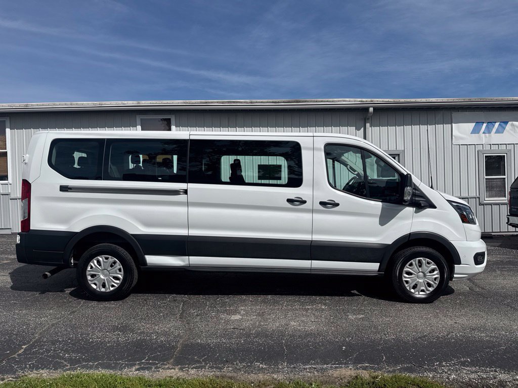 Used 2023 Ford Transit 350 XLT RWD image 8