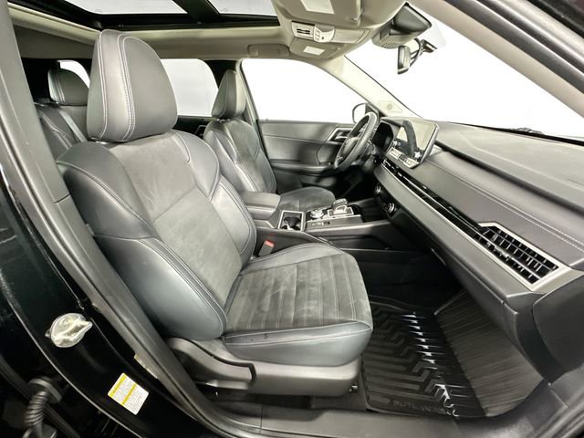 Used 2024 Mitsubishi Outlander SE image 30