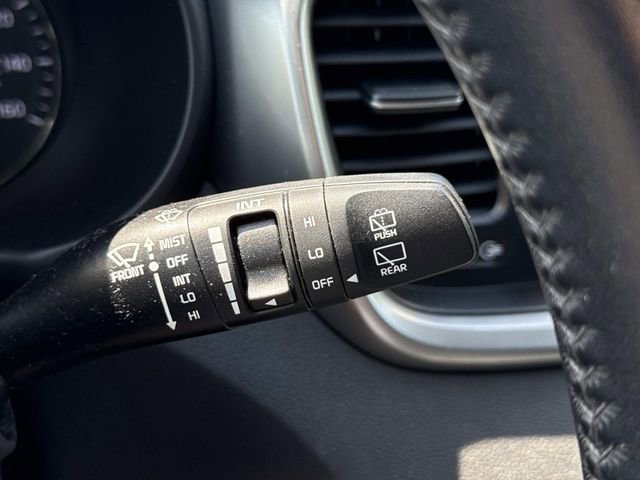 Used 2019 Kia Sorento LX w/ Option Group 020 AWD/4WD image 25