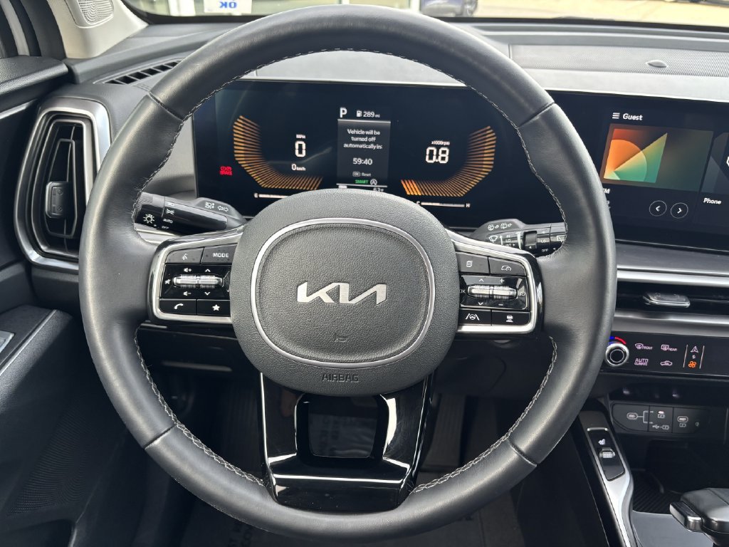 Used 2025 Kia Sorento EX AWD/4WD image 14