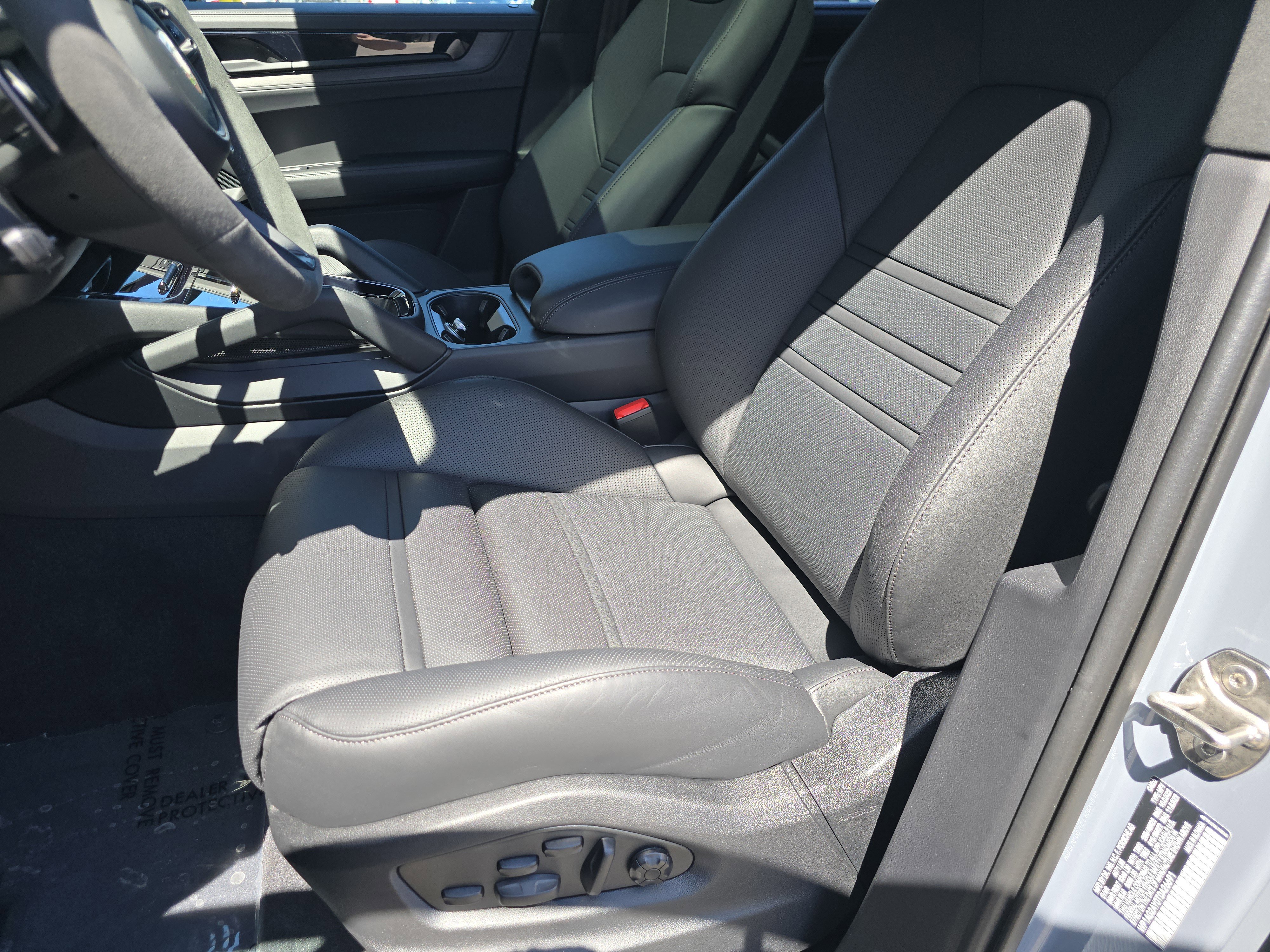New 2026 Porsche Cayenne GTS AWD/4WD image 5