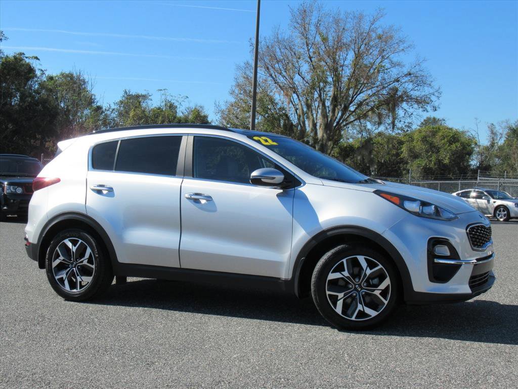 Used 2022 Kia Sportage EX image 2