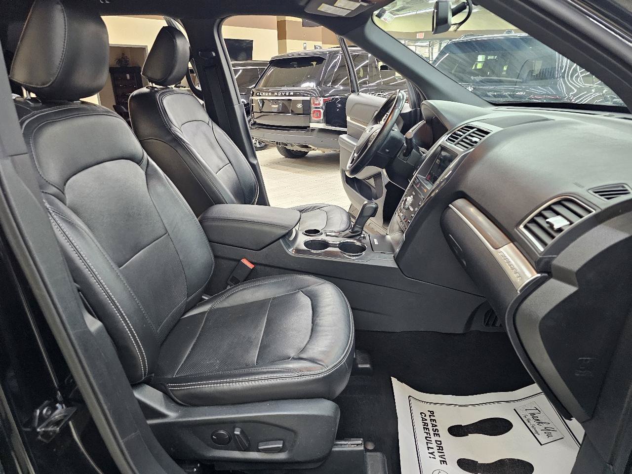 Used 2019 Ford Explorer Limited w/ Class III Trailer Tow Package FWD image 22
