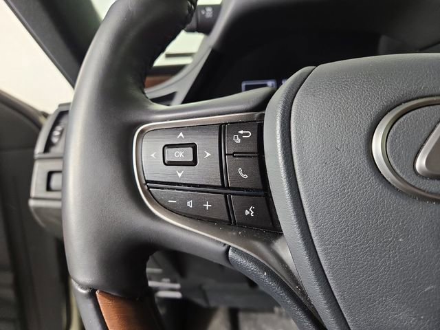 Certified 2024 Lexus ES 300h w/ Luxury Package image 22