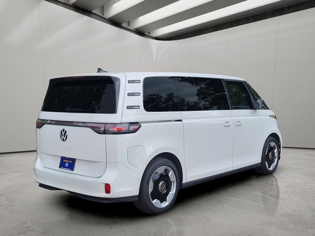 Used 2025 Volkswagen ID. Buzz 1st Edition RWD image 3