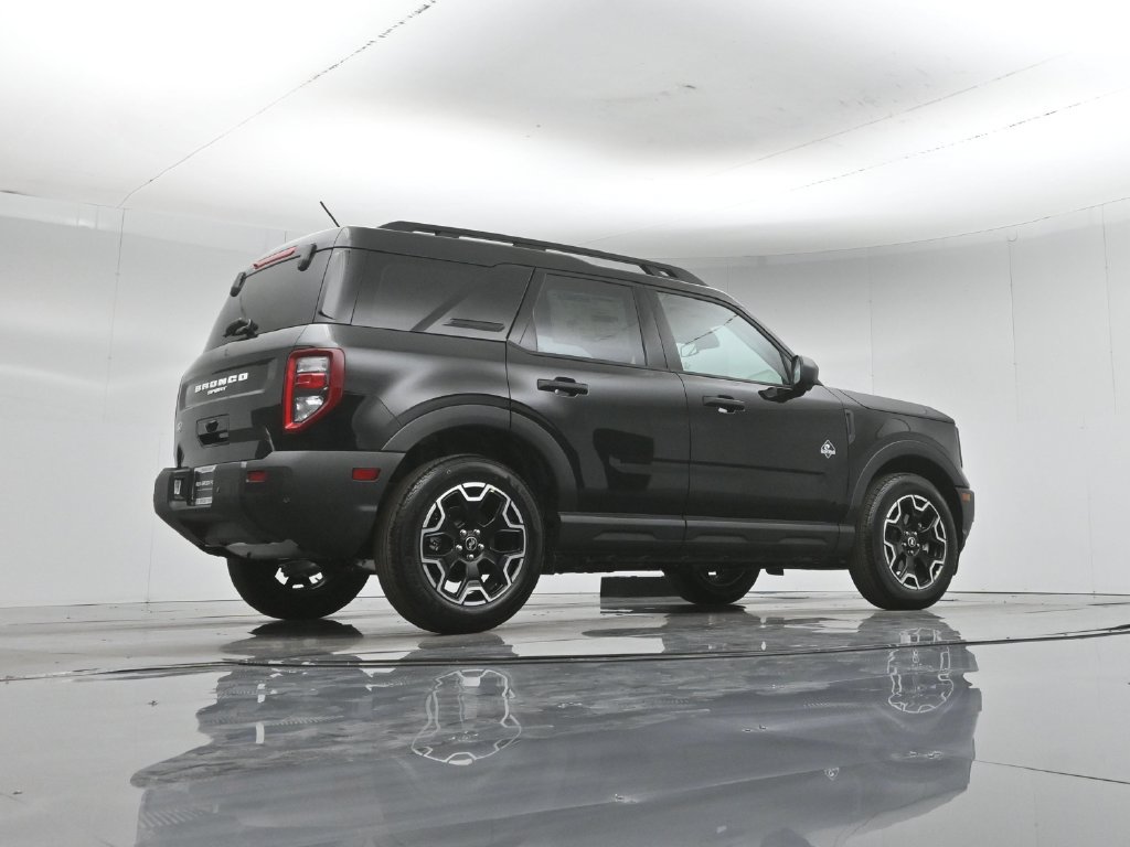 New 2026 Ford Bronco Sport Outer Banks w/ Outer Banks Tech Package+ AWD/4WD image 48