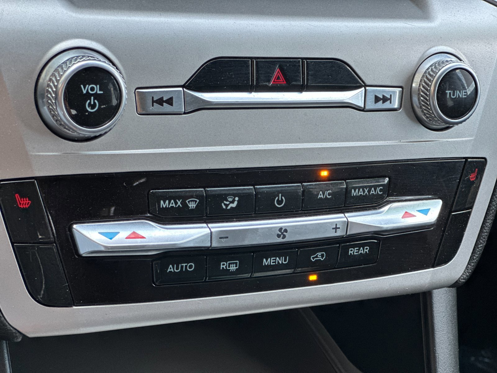 Certified 2022 Ford Explorer XLT w/ Class IV Trailer Tow Package image 22