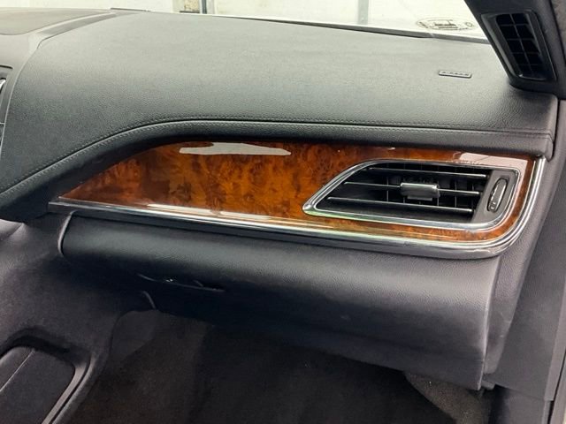 Used 2018 Lincoln Continental Reserve w/ Continental Climate Package image 9