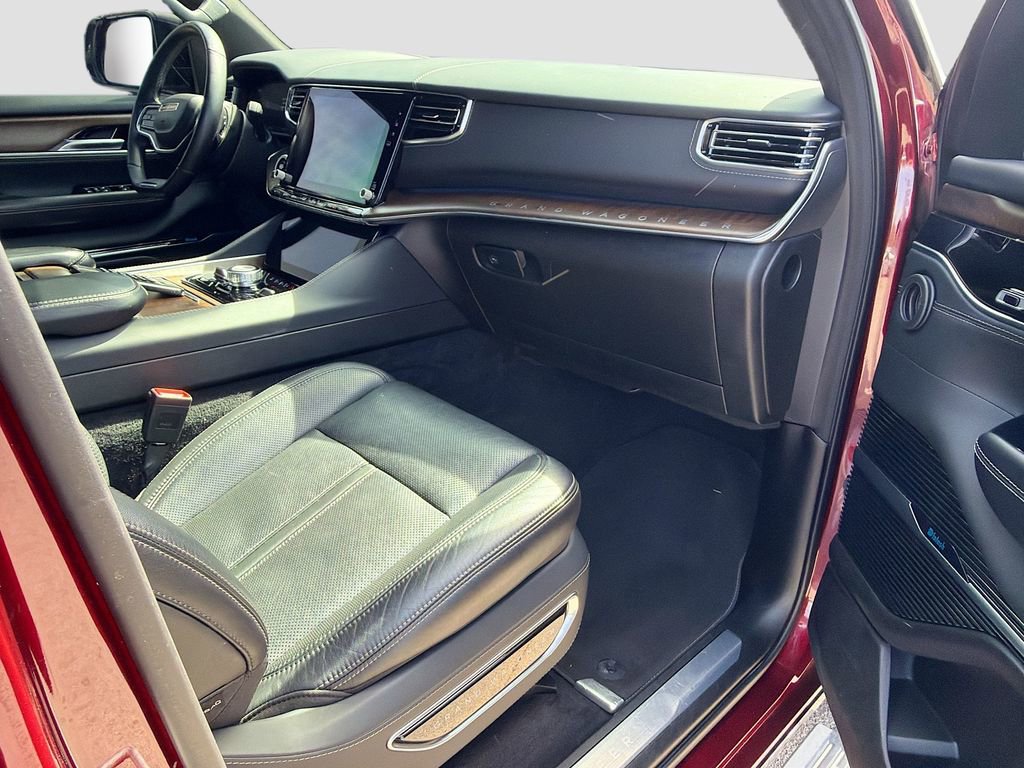 Used 2023 Jeep Grand Wagoneer 4WD image 15