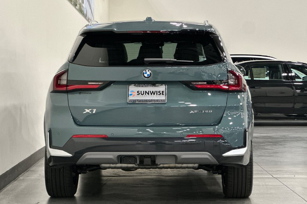Used 2026 BMW X1 xDrive28i w/ Technology Package AWD/4WD image 5