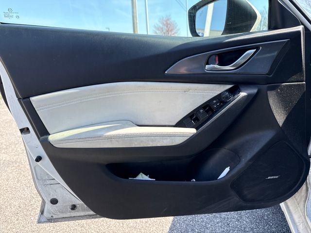 Used 2018 MAZDA MAZDA3 Grand Touring w/ Premium Equipment Package image 20