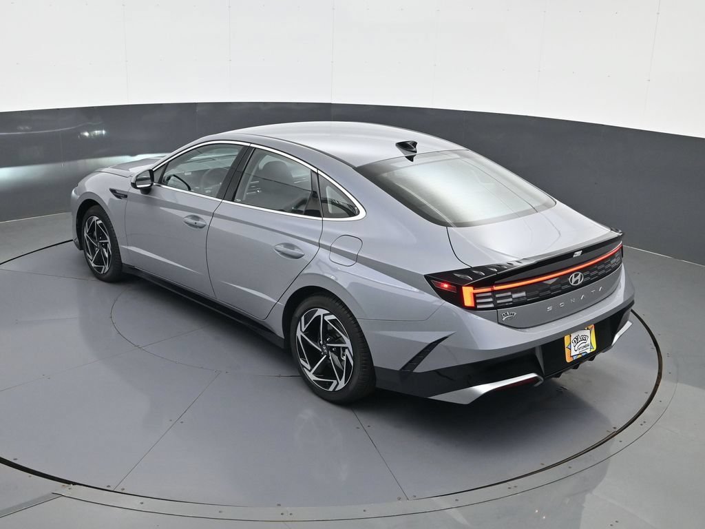 New 2026 Hyundai Sonata SEL FWD image 19