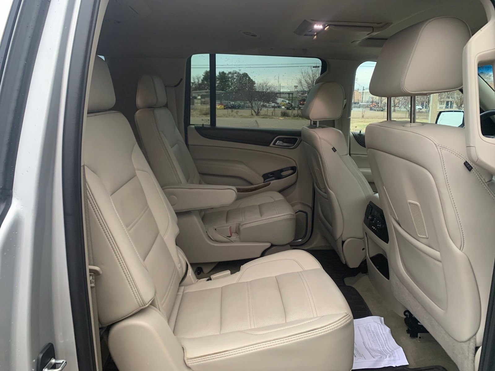 Used 2016 GMC Yukon XL Denali w/ Open Road Package image 31