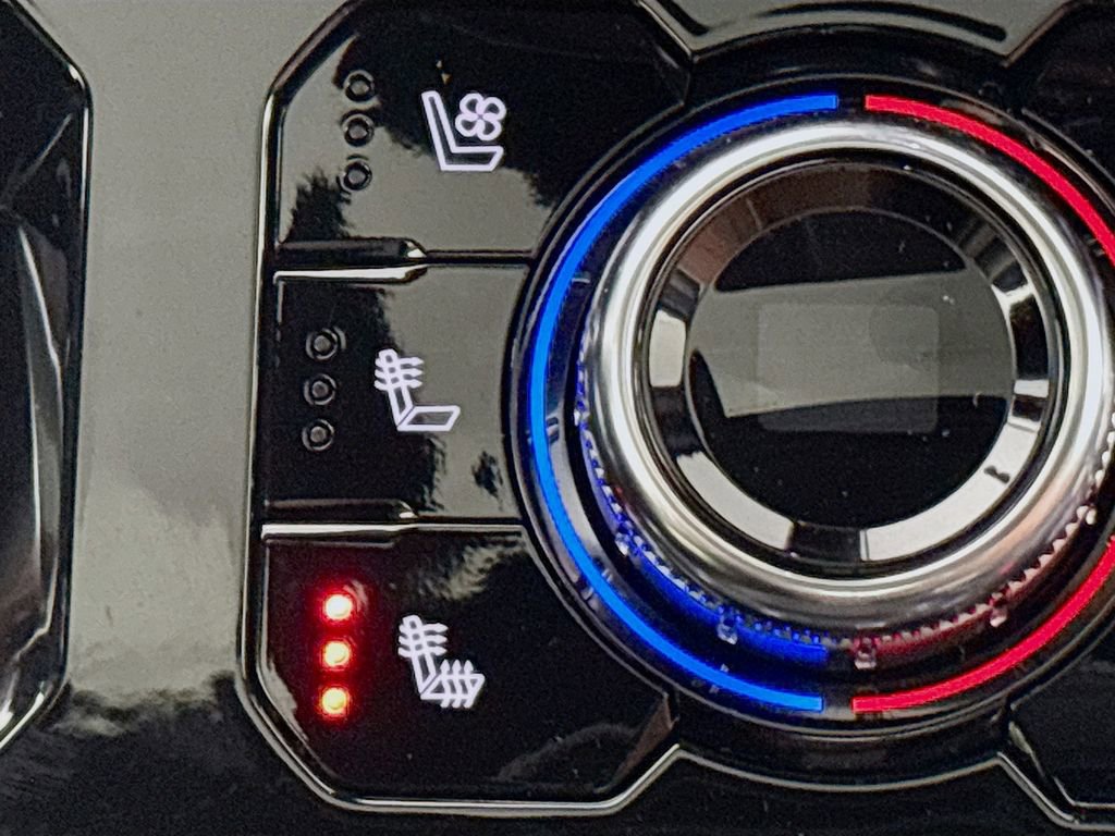 New 2026 GMC Sierra 3500 Denali Ultimate w/ LPO, Black Badging Package image 20