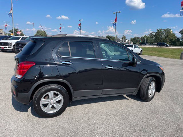 Used 2020 Chevrolet Trax LT w/ Driver Confidence Package FWD image 11