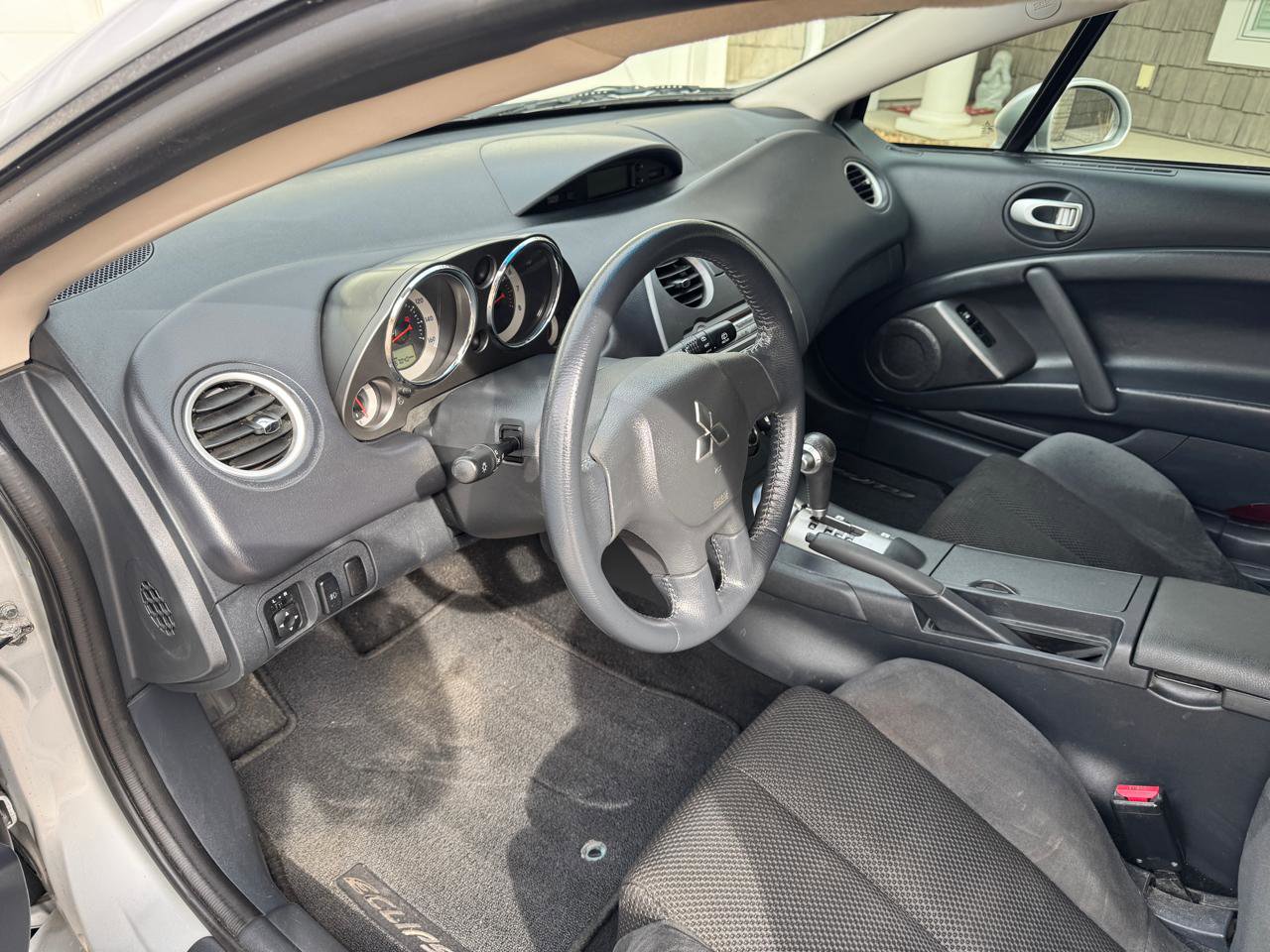 Used 2006 Mitsubishi Eclipse GS image 12