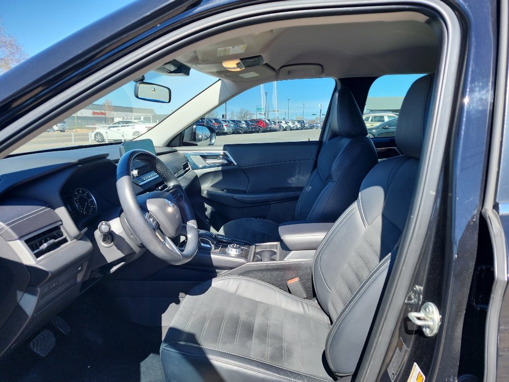 Used 2022 Mitsubishi Outlander SEL Black Edition image 19