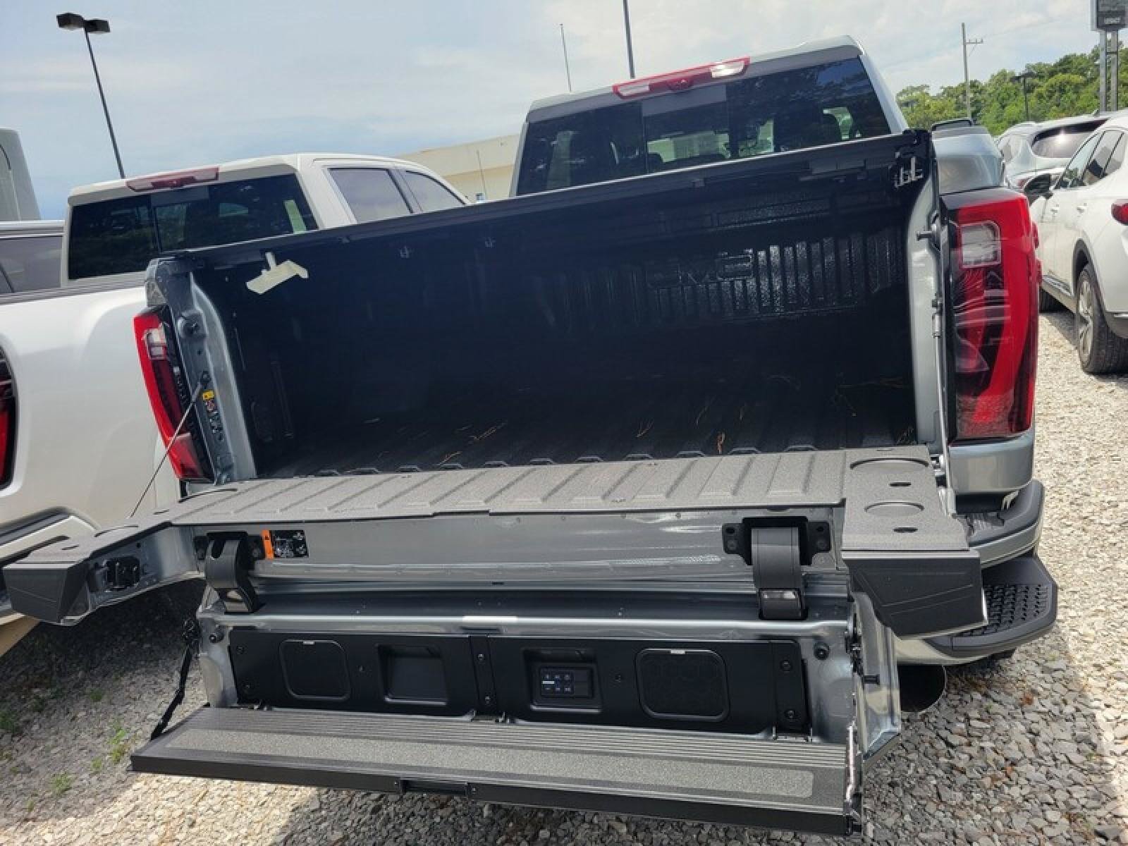 New 2026 GMC Sierra 2500 Denali Ultimate AWD/4WD image 6
