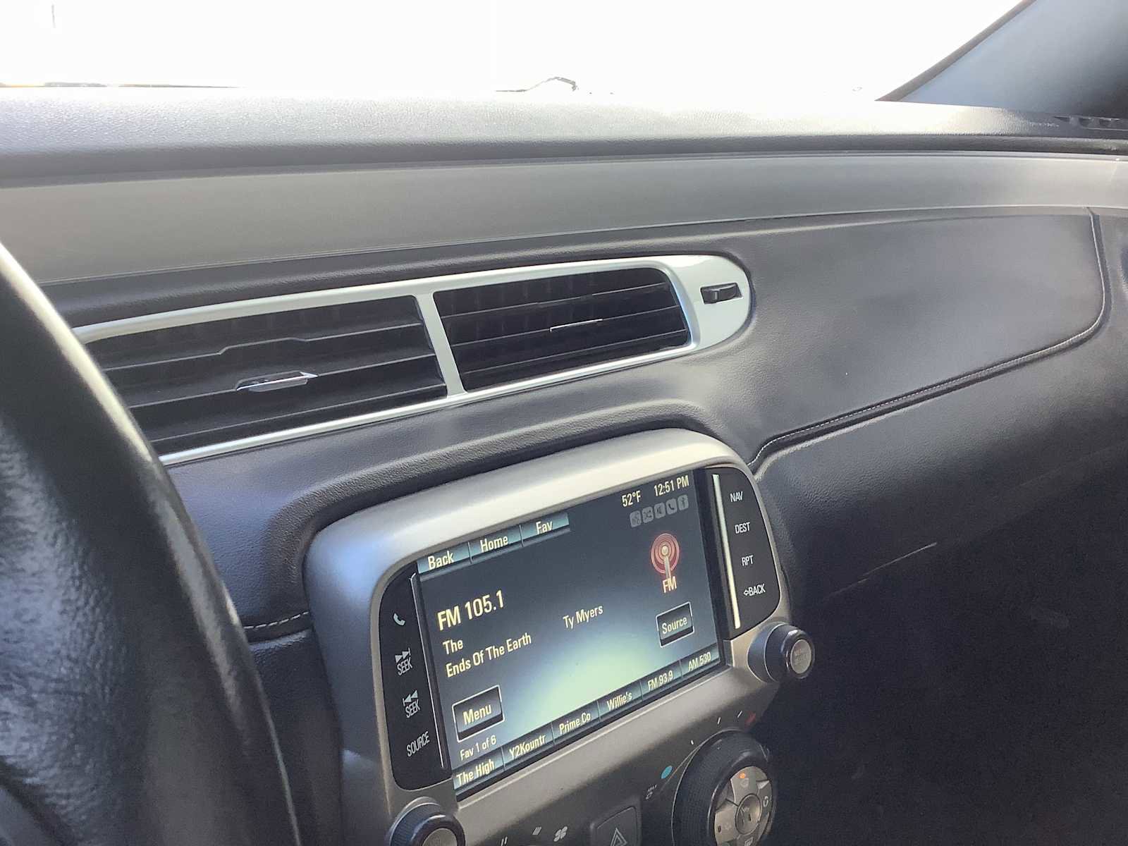 Used 2015 Chevrolet Camaro SS image 17