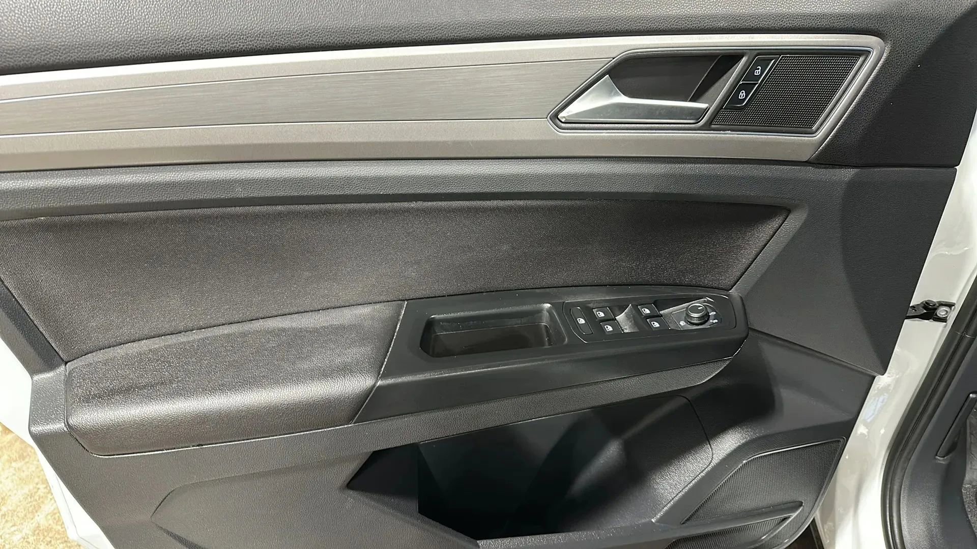Used 2019 Volkswagen Atlas S FWD image 10