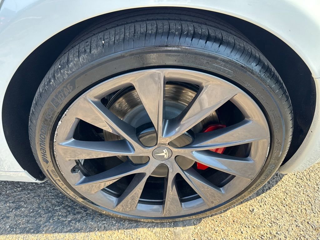 Used 2021 Tesla Model S Performance AWD/4WD image 37