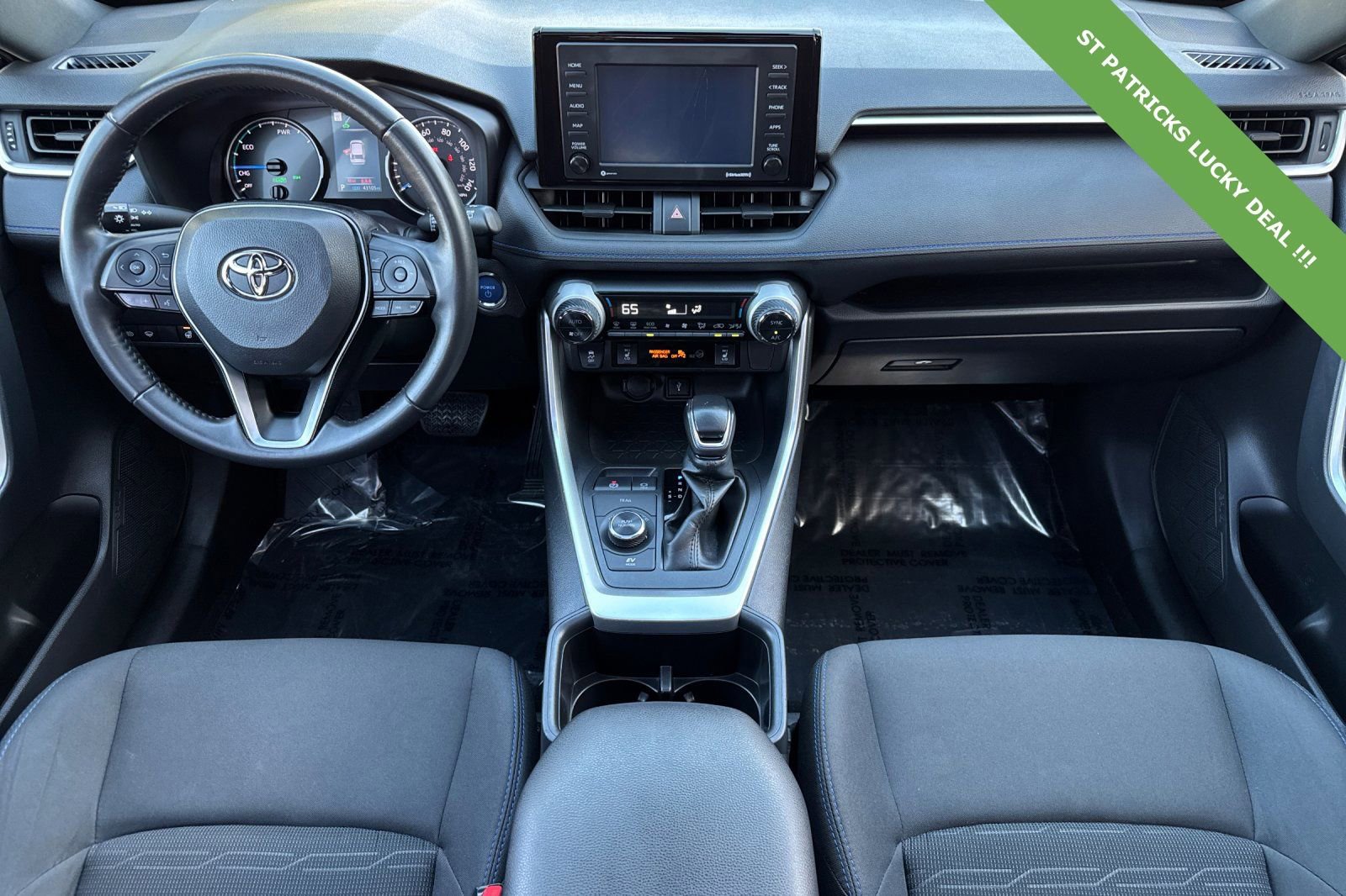 Used 2022 Toyota RAV4 SE w/ Convenience Package image 13
