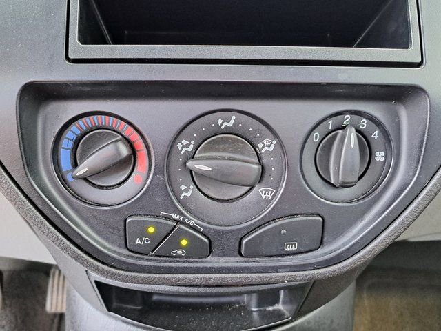 Used 2007 Ford Focus SE FWD image 15