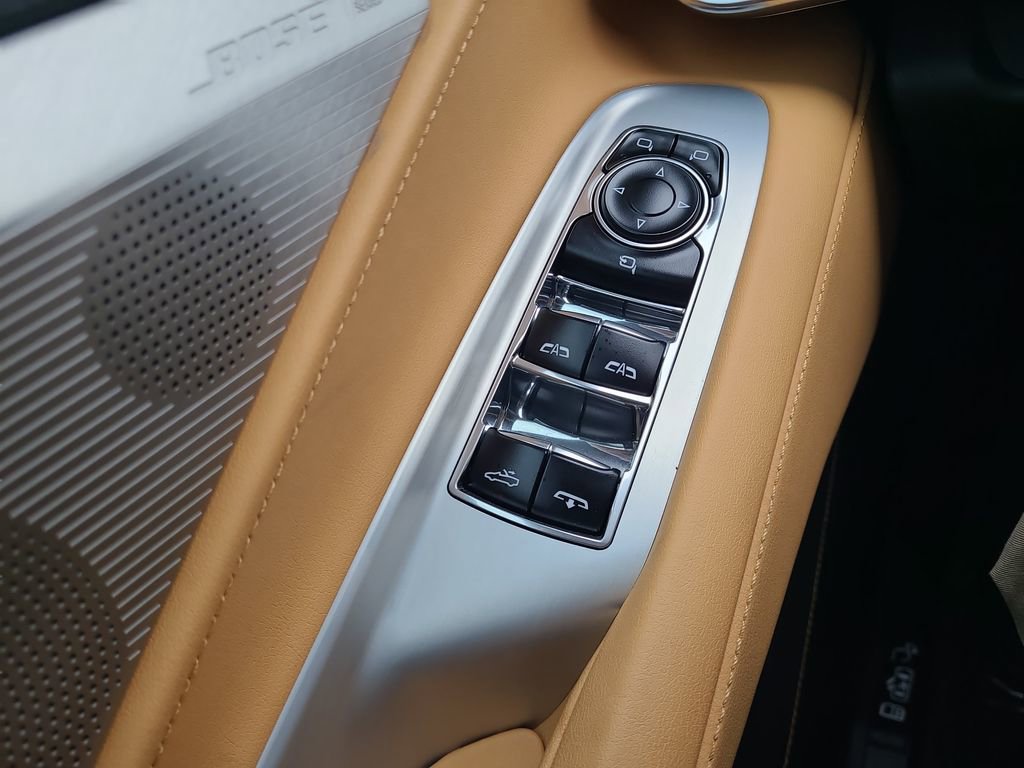 Used 2020 Chevrolet Corvette Stingray Preferred Conv w/ 2LT Preferred Equipment Group image 21