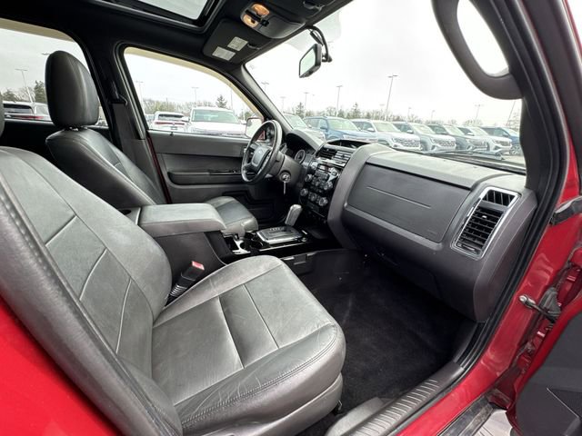 Used 2011 Ford Escape Limited w/ 301A Rapid Spec Order Code FWD image 26