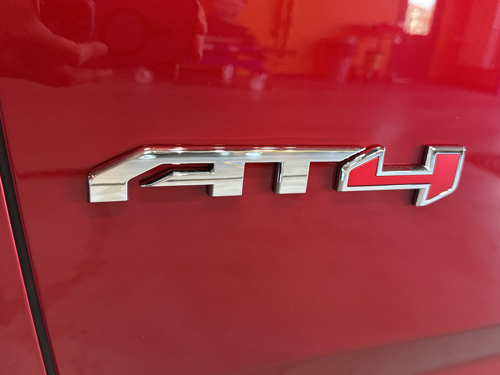New 2026 GMC Yukon AT4 w/ AT4 Premium Package AWD/4WD image 9