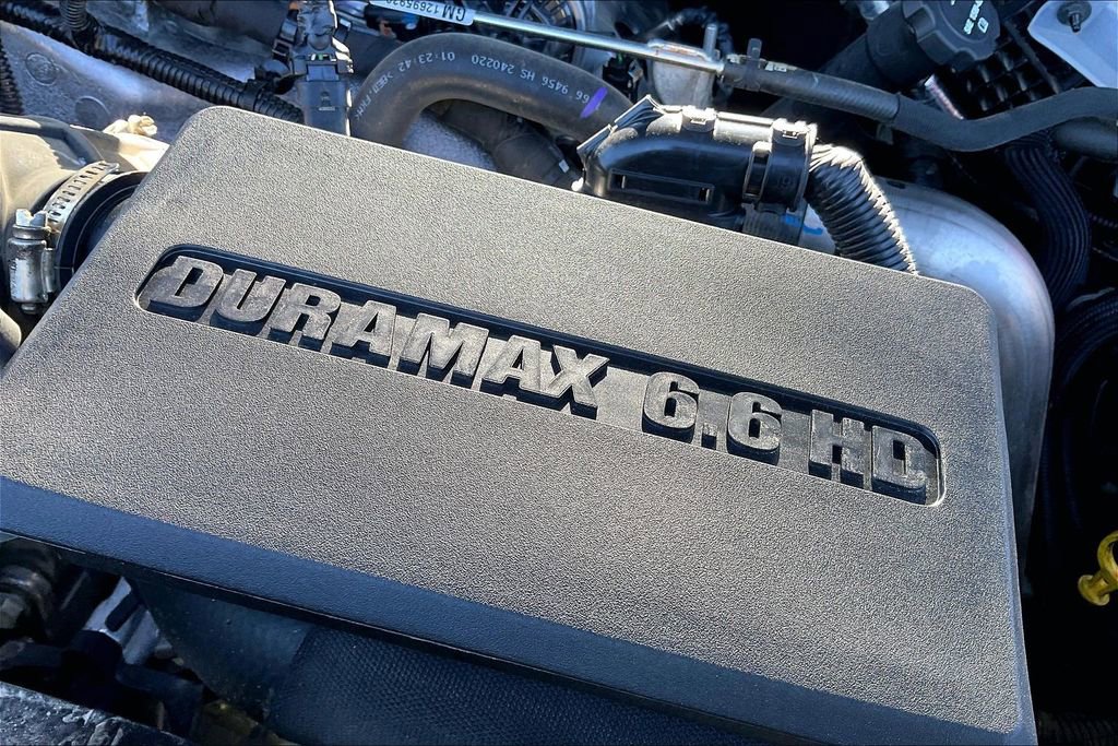 Used 2024 Chevrolet Silverado 2500 High Country w/ High Country Premium Package AWD/4WD image 32