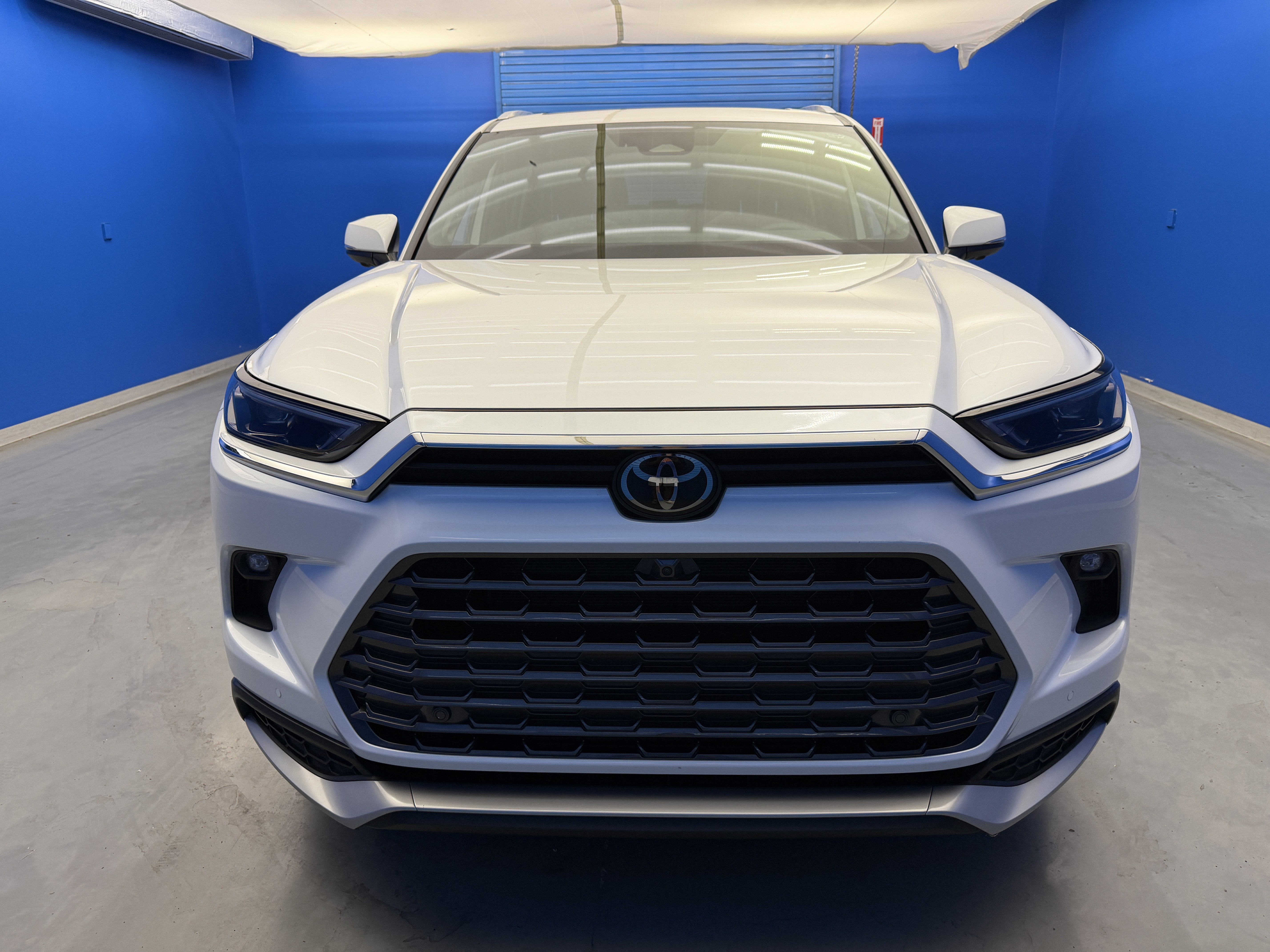 Used 2026 Toyota Grand Highlander AWD Hybrid image 3