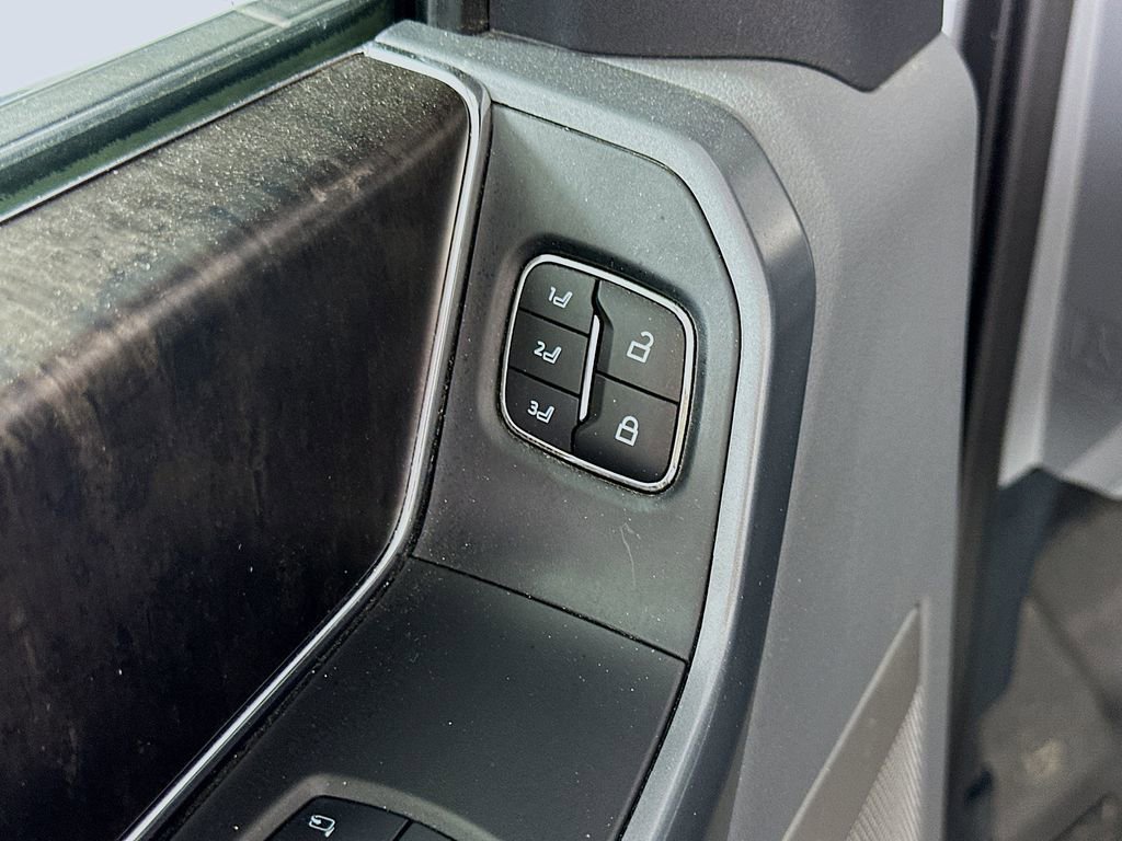 Used 2023 Ford F150 Lariat w/ Equipment Group 502A High image 21