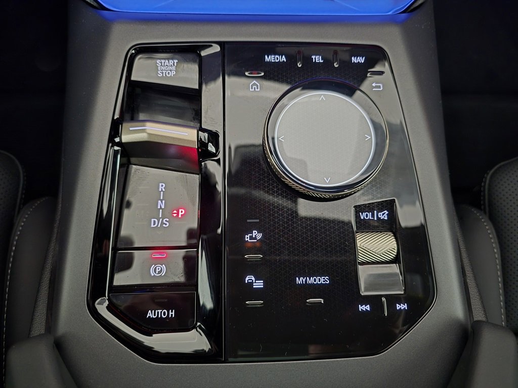 Used 2025 BMW X3 xDrive30i w/ Premium Package image 25