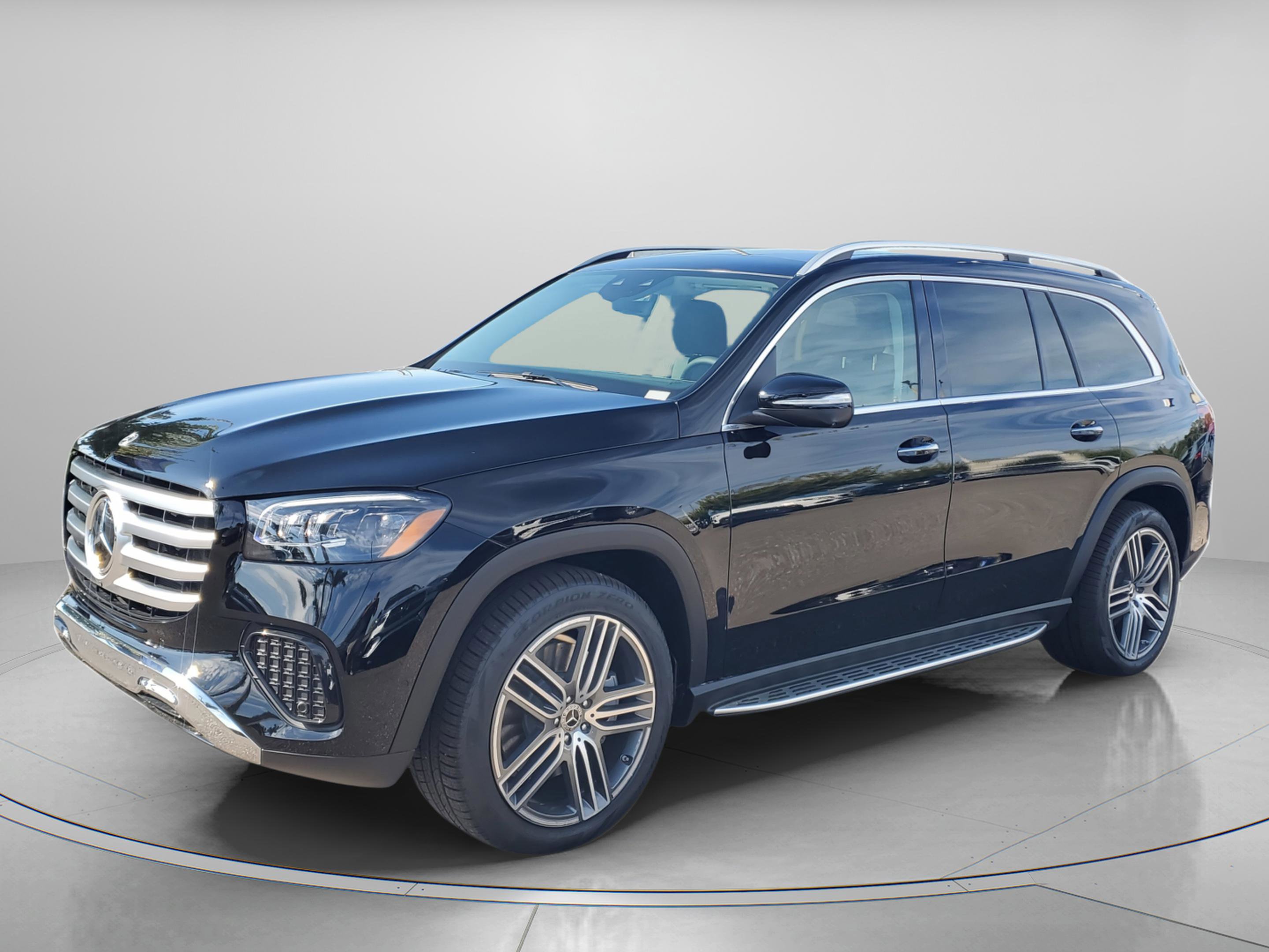 Certified 2026 Mercedes-Benz GLS 450 4MATIC image 2